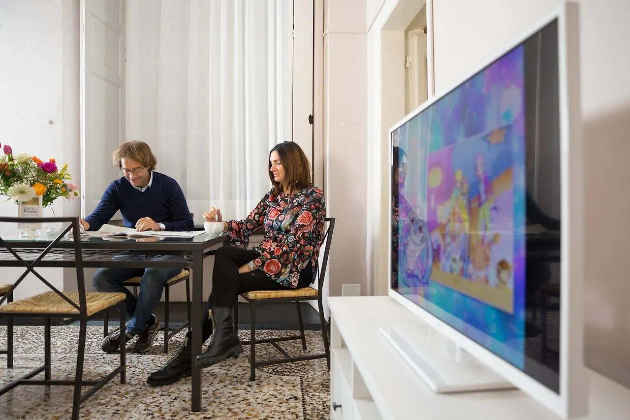 Helvetia Suite Genoa Apartment